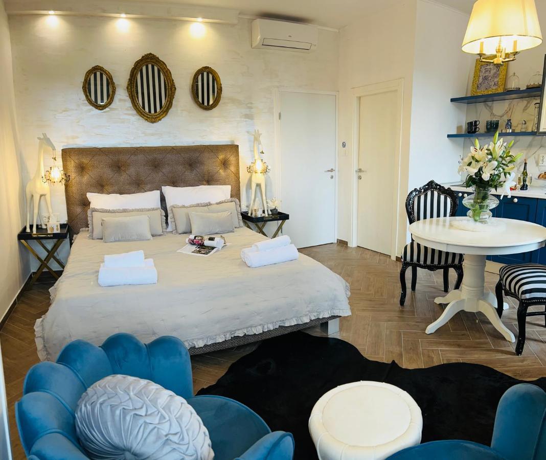 La Dolce In The Center With Private Parking Pula