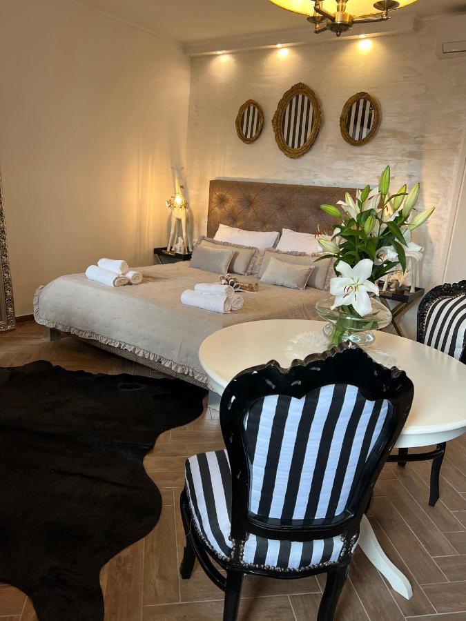 Apartment La Dolce In The Center With Private Parking