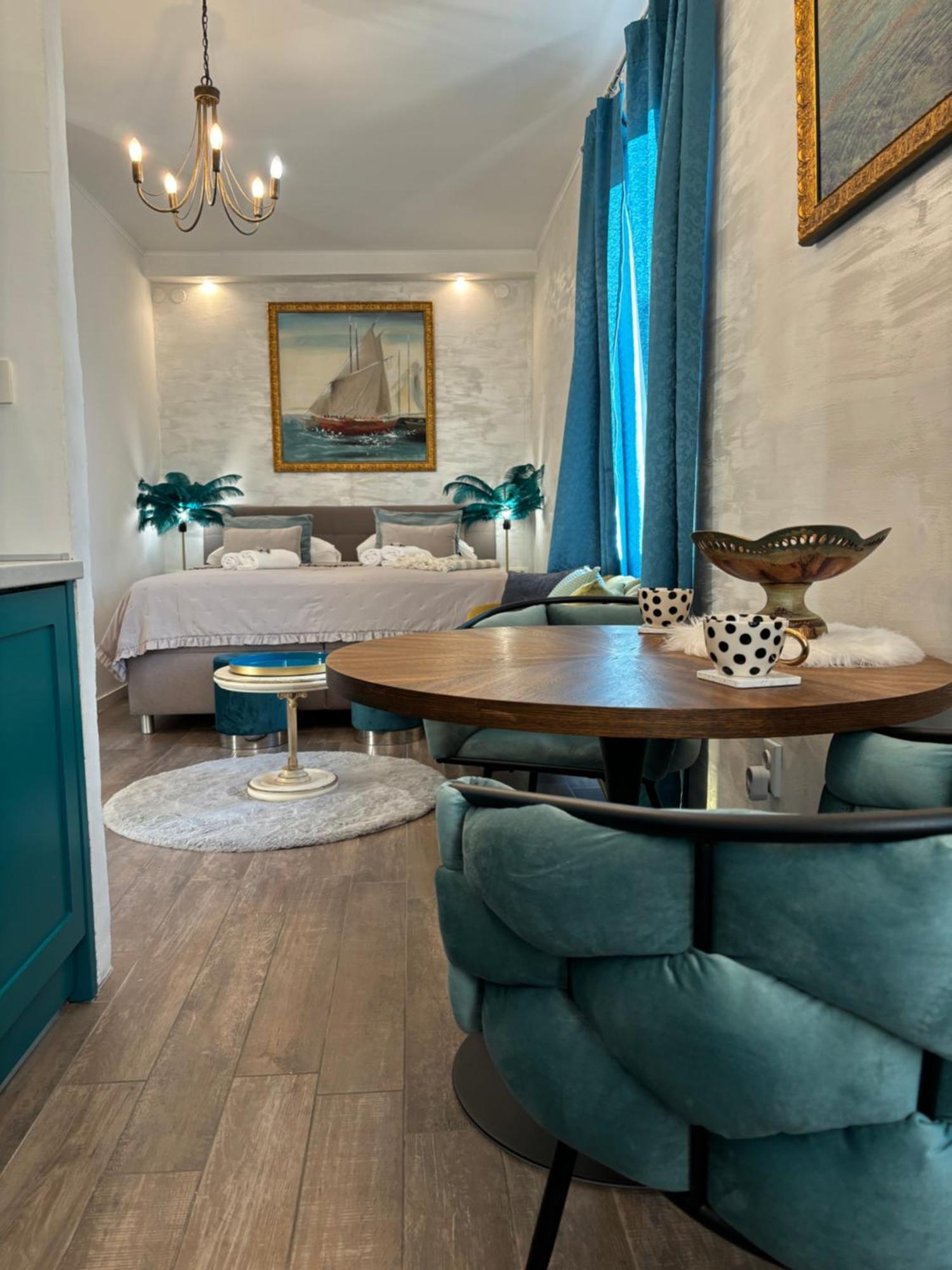 La Dolce In The Center With Private Parking Apartment