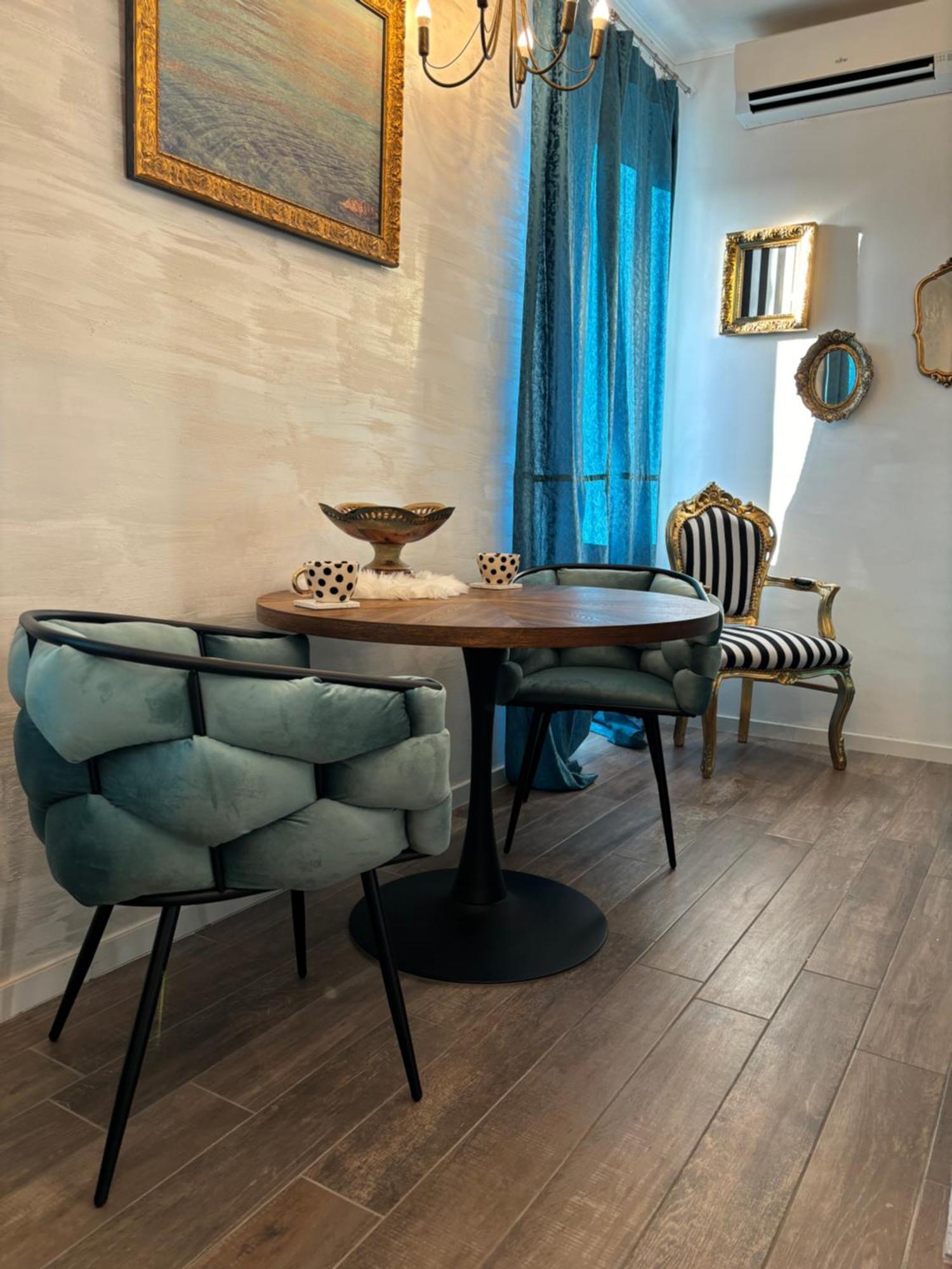 Appartamento La Dolce In The Center With Private Parking Pola